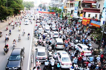 ວາລະປະຊຸມທີ 10, ຄະນະປະຈຳສະພາແຫ່ງຊາດຊຸດທີ 13: ປຶກສາຫາລືຮ່າງກົດໝາຍວ່າດ້ວຍນະຄອນຫຼວງ